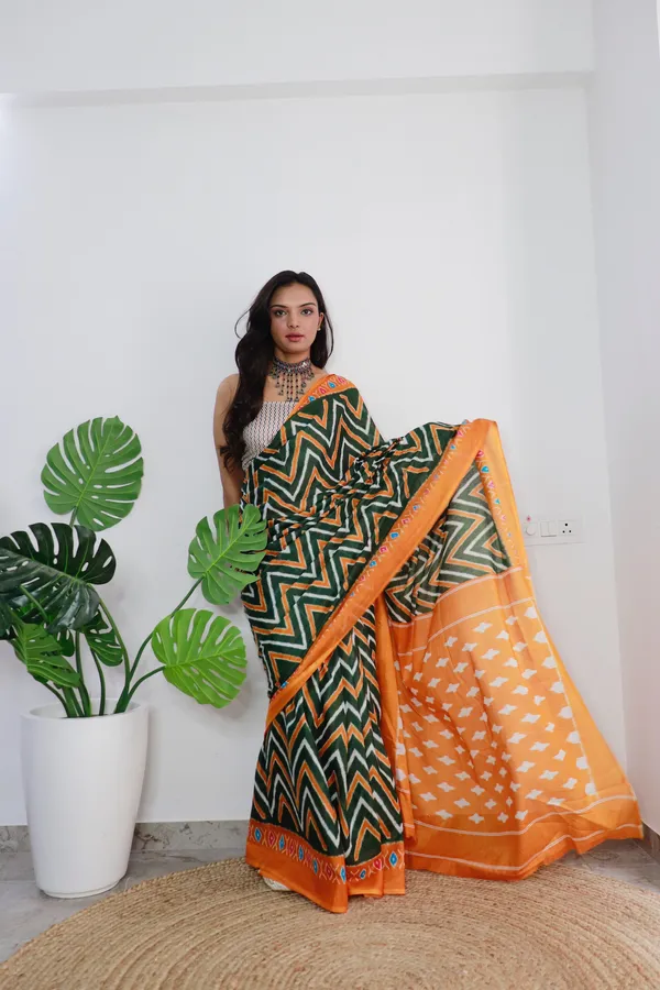 HANDICRAFT_WOMEN'S_Ikkat_PRINT_PURE_SOFT_COTTON_SAREE_WITH_BLOUSE_PIECE_With_Blouse_Piece